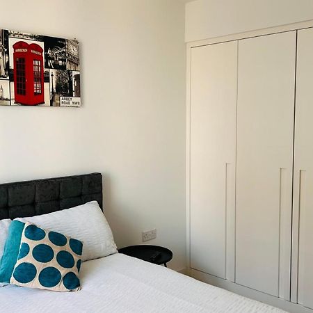 Lush Living - Double Room With Private Bathroom London Eksteriør bilde