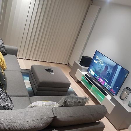 Lush Living - Double Room With Private Bathroom London Eksteriør bilde