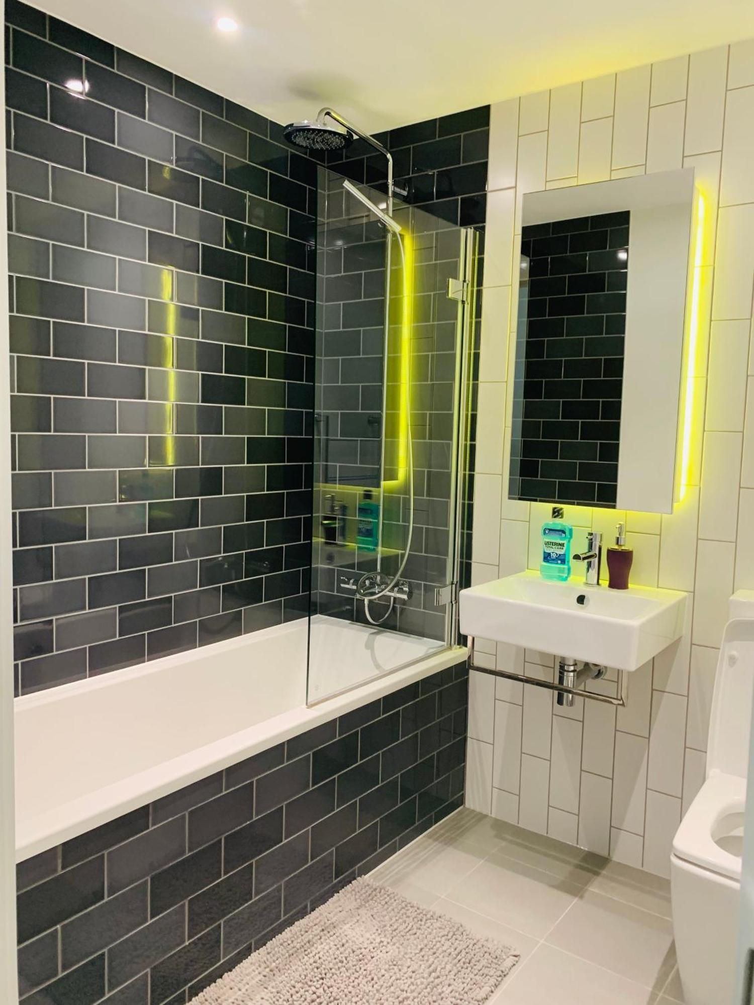 Lush Living - Double Room With Private Bathroom London Eksteriør bilde